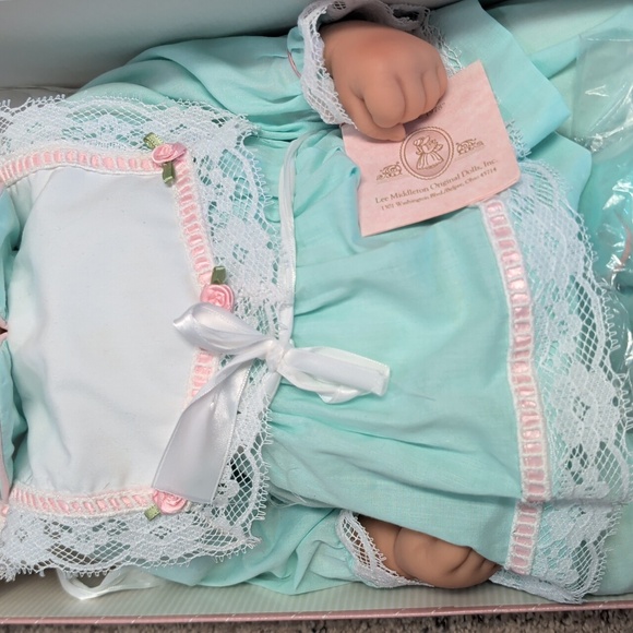 Rare Lee Middleton Original Packaging Pristine Hug A Bug Doll - Picture 3 of 11